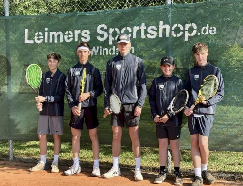 Trainingsjacken für die Tennisabteilung